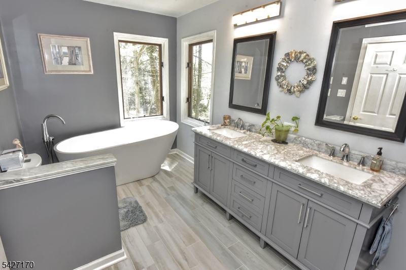 34 Split Rock Rd
