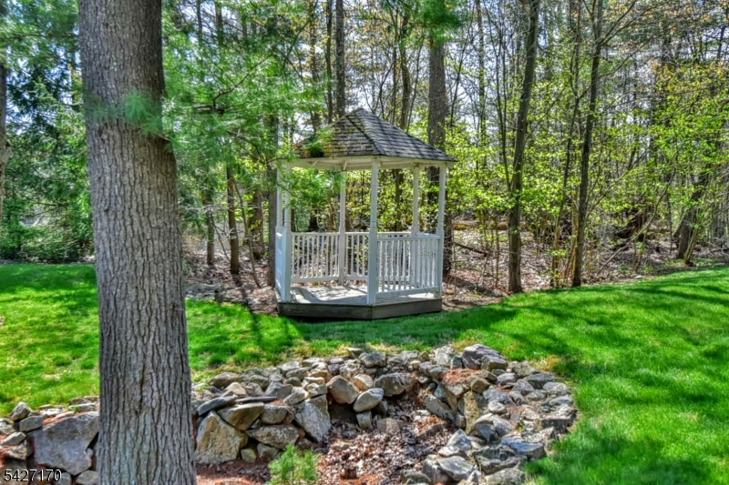 34 Split Rock Rd
