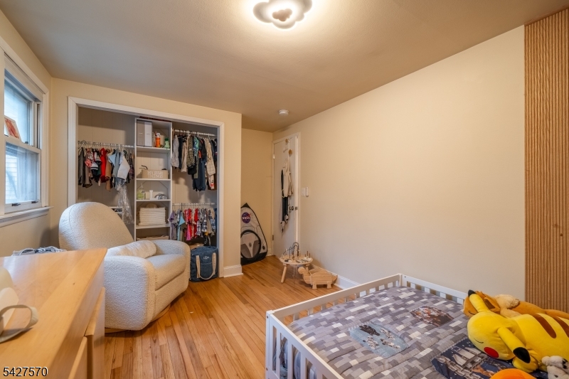 44 Venetian Dr