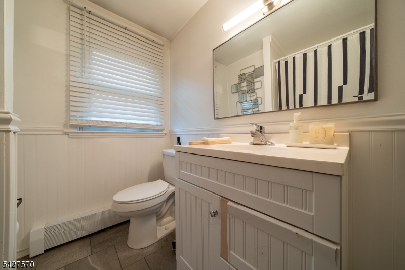 44 Venetian Dr