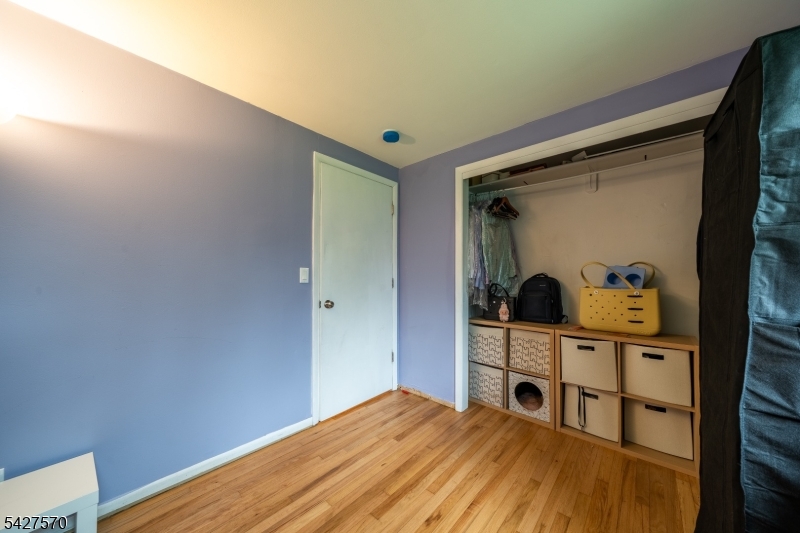 44 Venetian Dr