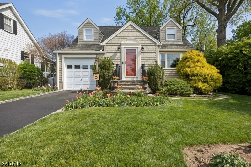 3 Bellevue Ave