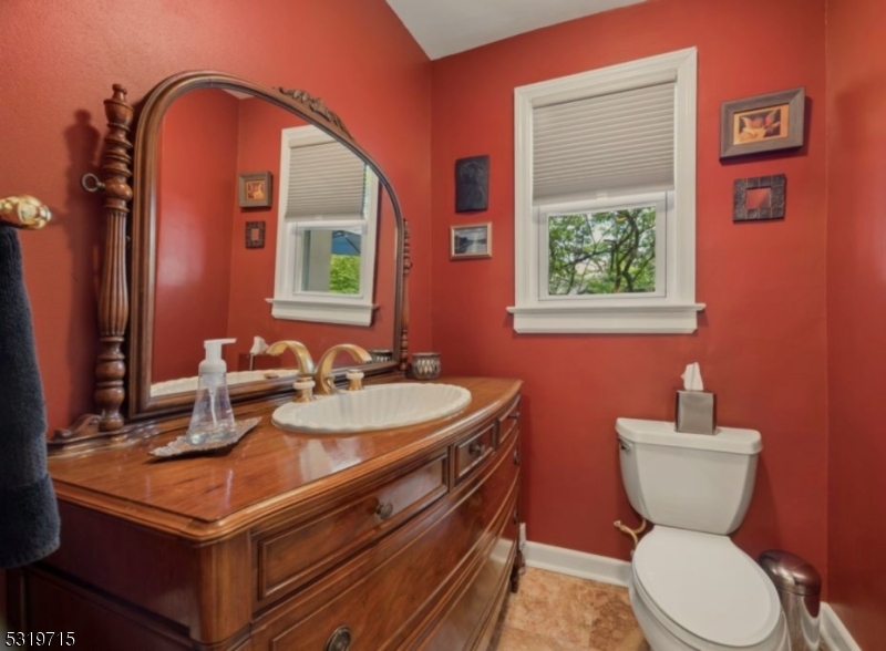3 Bellevue Ave