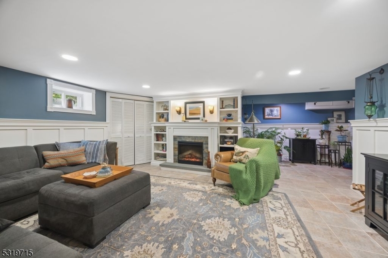 3 Bellevue Ave