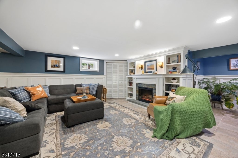 3 Bellevue Ave