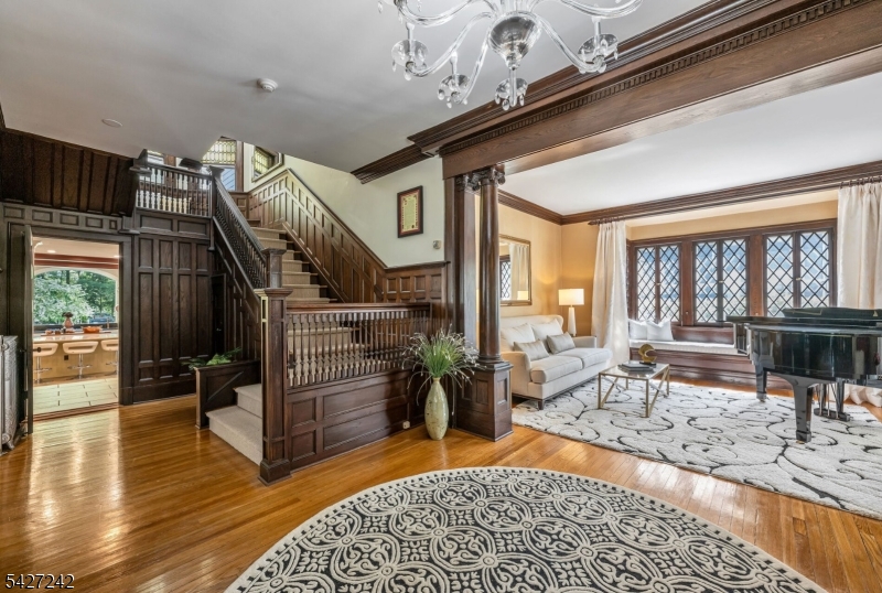 427 Spring Ave