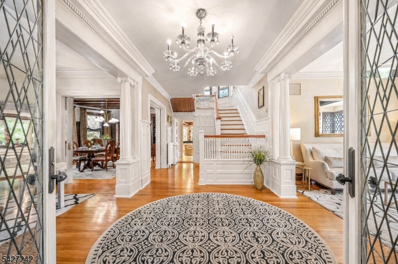 427 Spring Ave