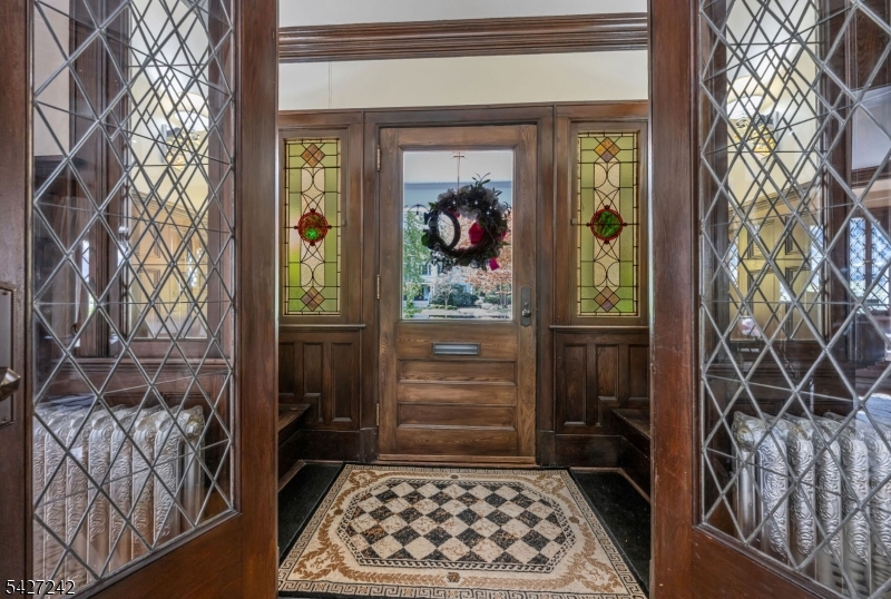 427 Spring Ave
