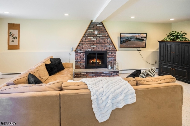 12 Ramar St