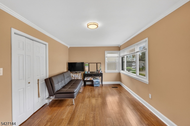 524 Henmar Dr
