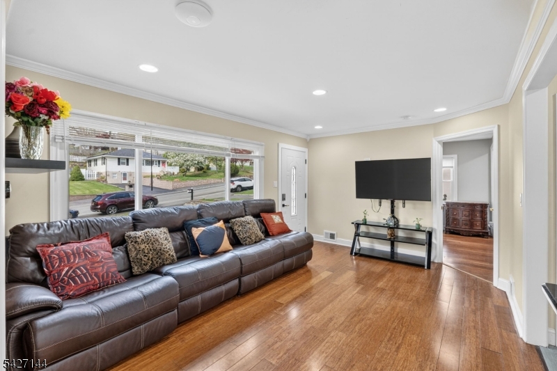 524 Henmar Dr