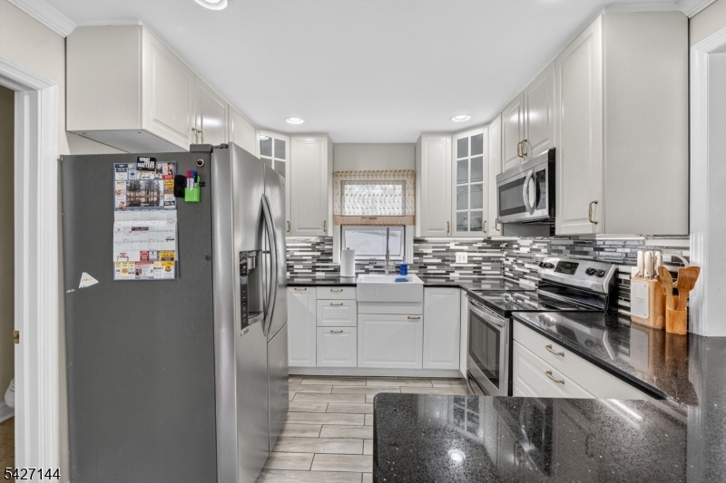 524 Henmar Dr
