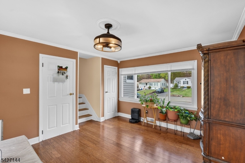 524 Henmar Dr