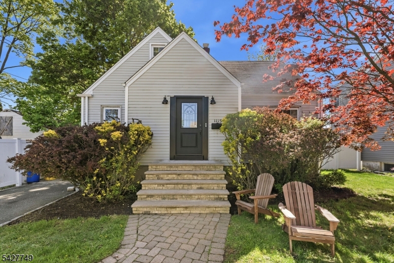 1115 Tuxedo Sq