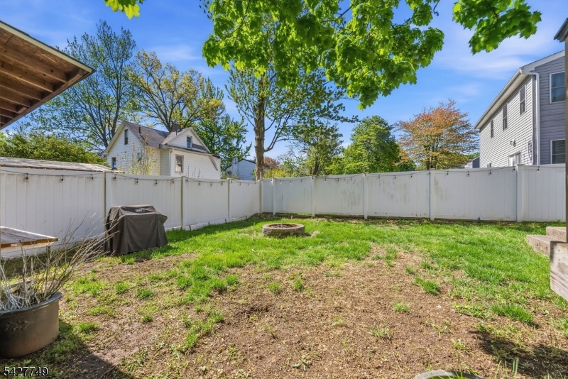 1115 Tuxedo Sq