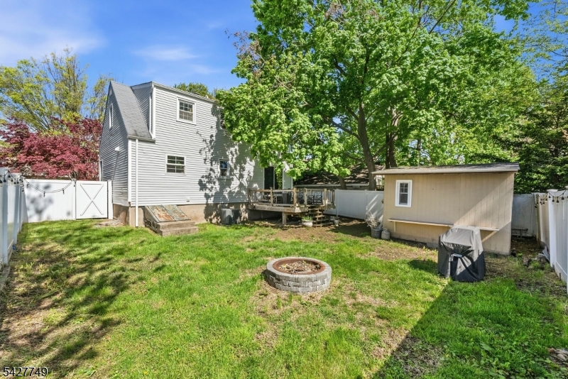 1115 Tuxedo Sq