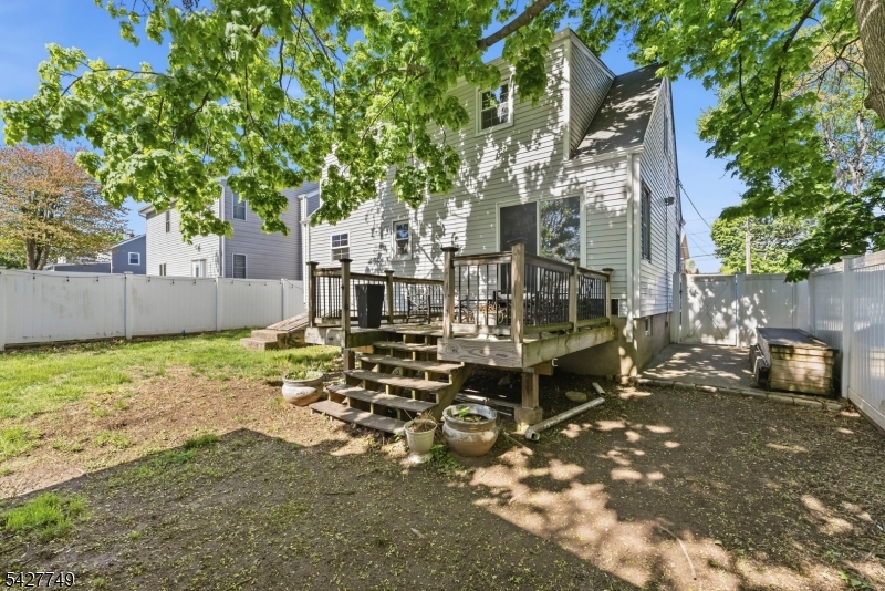 1115 Tuxedo Sq