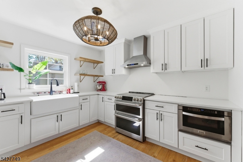 1115 Tuxedo Sq