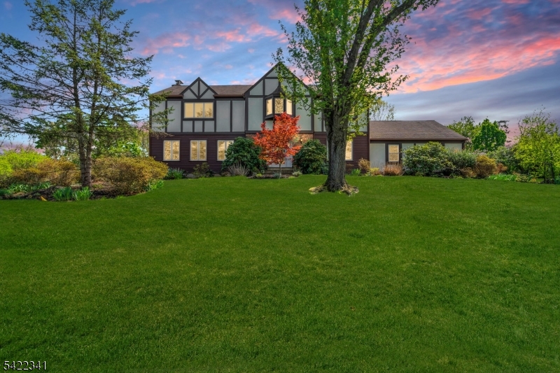 363 Rolling Knolls Way