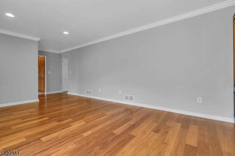 363 Rolling Knolls Way