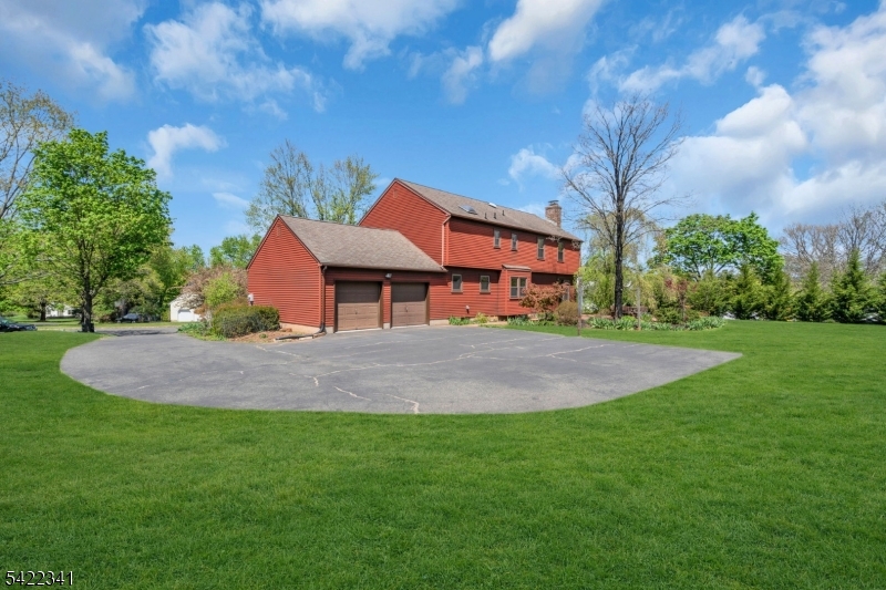 363 Rolling Knolls Way