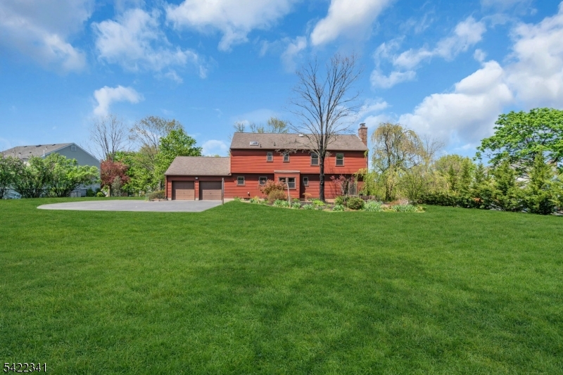 363 Rolling Knolls Way