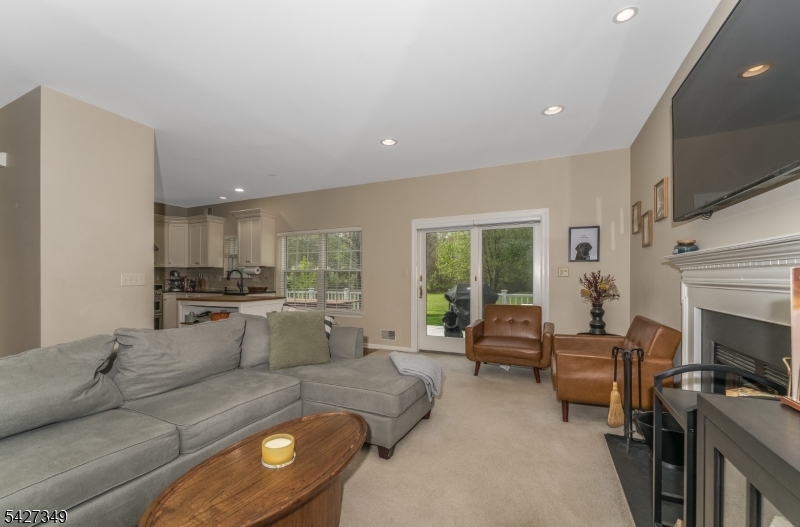 45 GRANDIN COURT