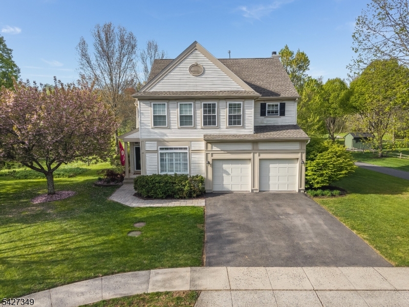 45 GRANDIN COURT