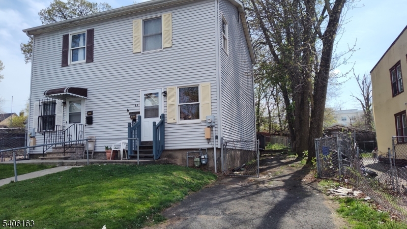 65 Hamilton St #2