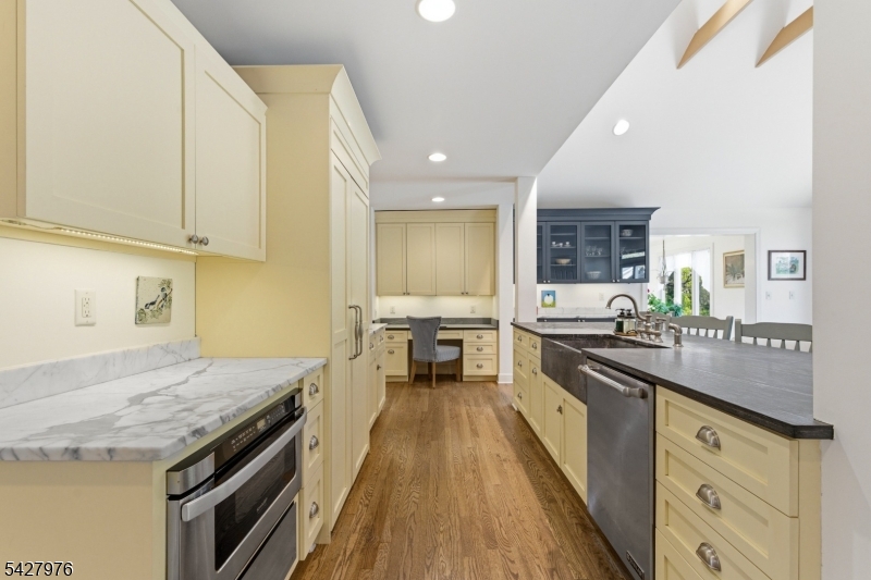 112 Stony Brook Rd