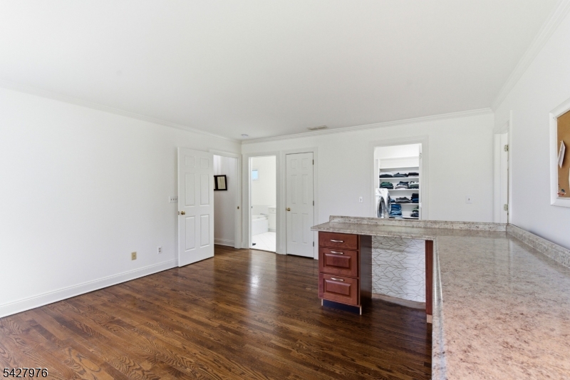 112 Stony Brook Rd