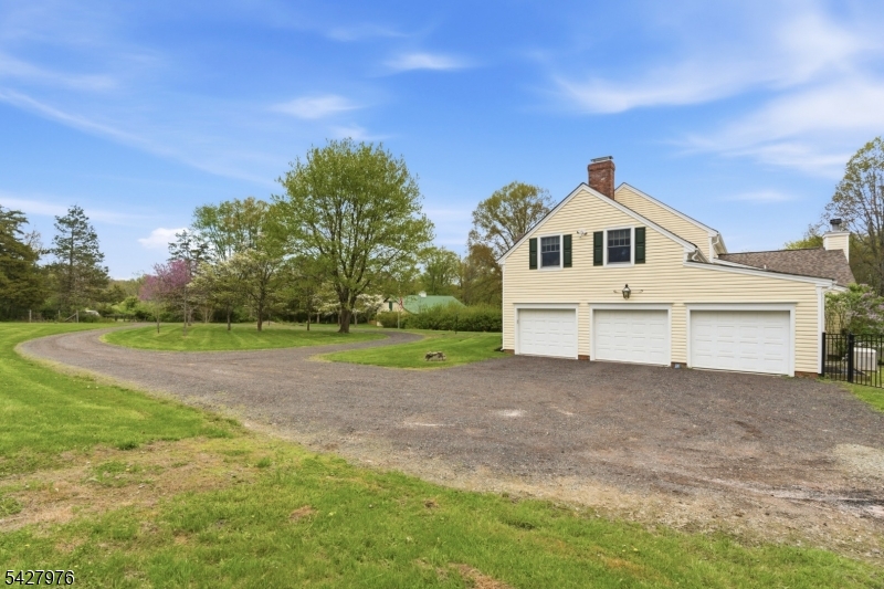 112 Stony Brook Rd