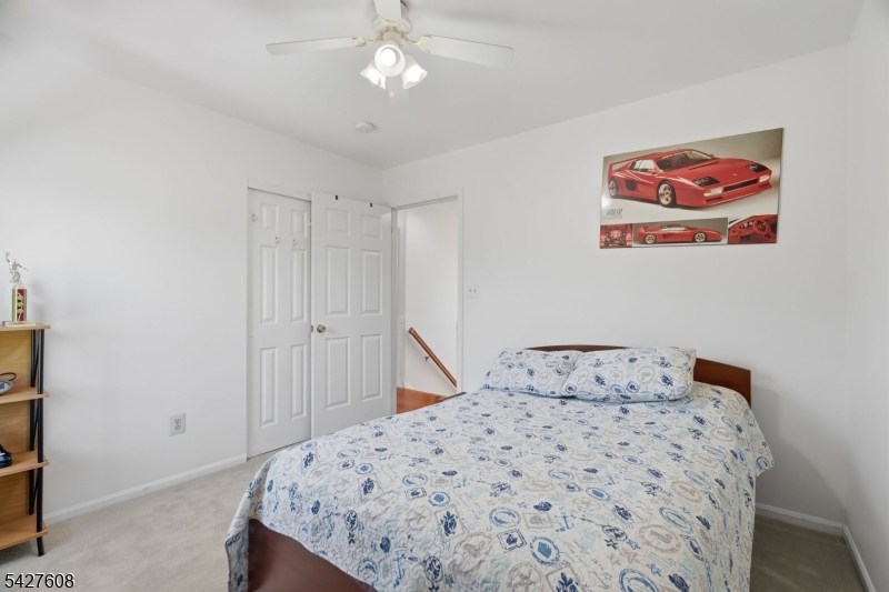 14 Zeller Dr