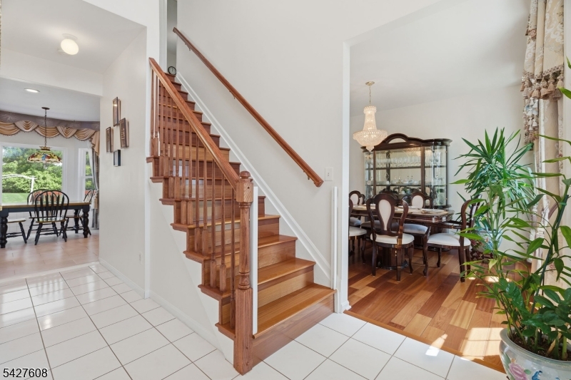 14 Zeller Dr