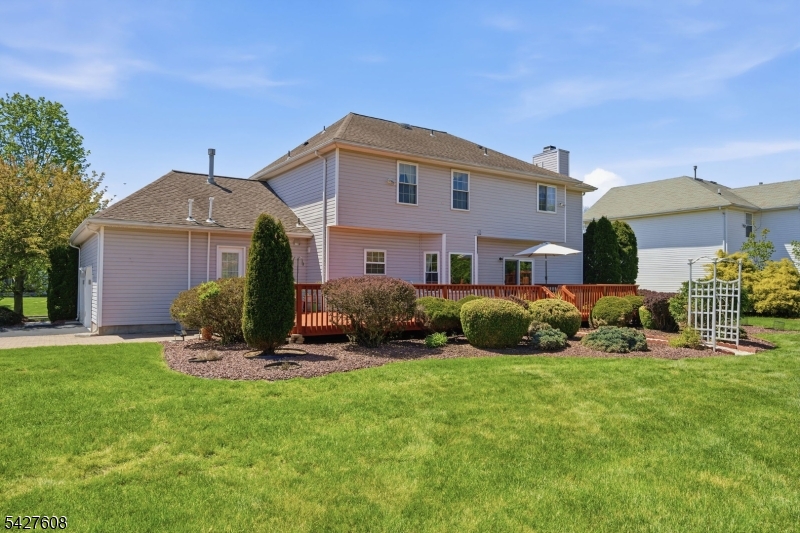 14 Zeller Dr