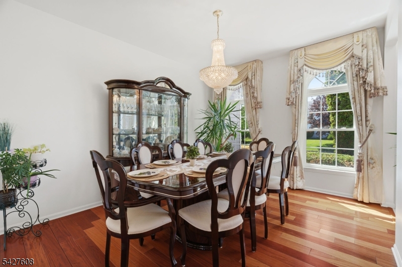 14 Zeller Dr