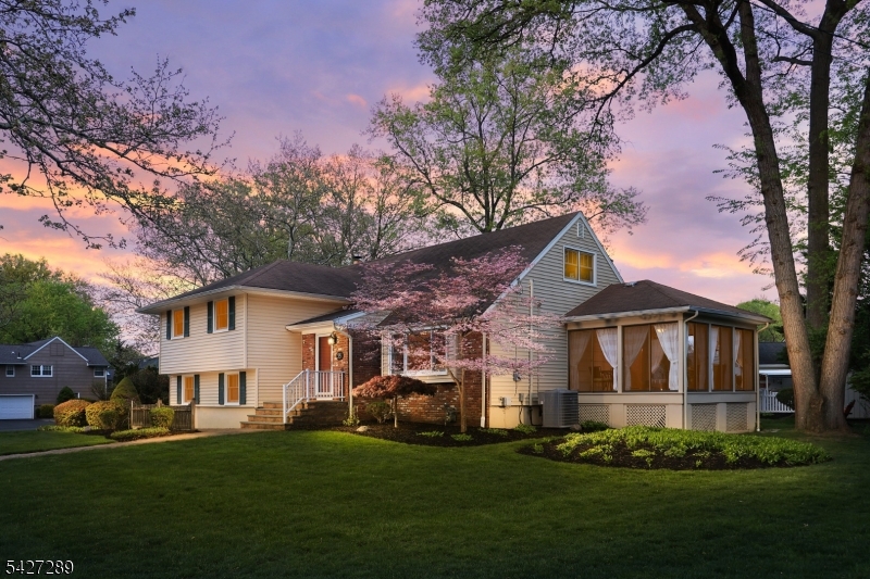 38 Genesee Trail