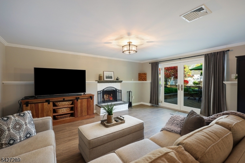38 Genesee Trail