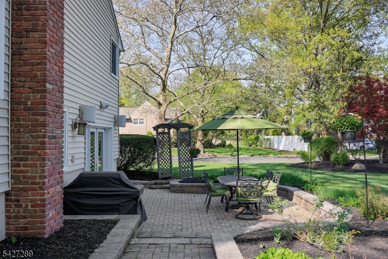 38 Genesee Trail