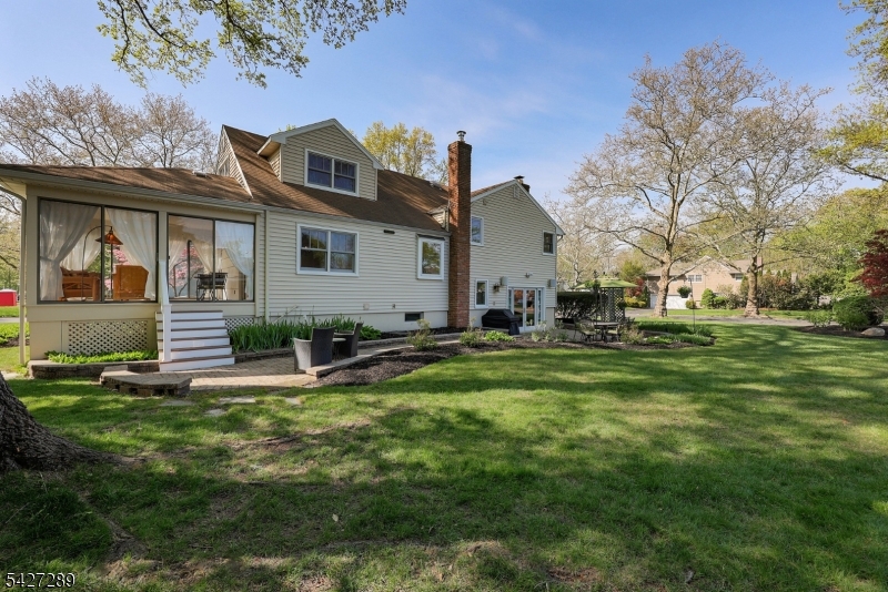 38 Genesee Trail