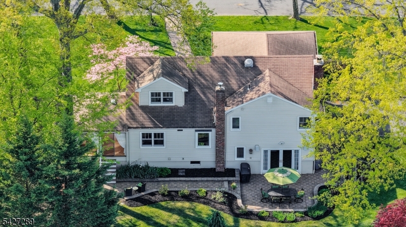 38 Genesee Trail