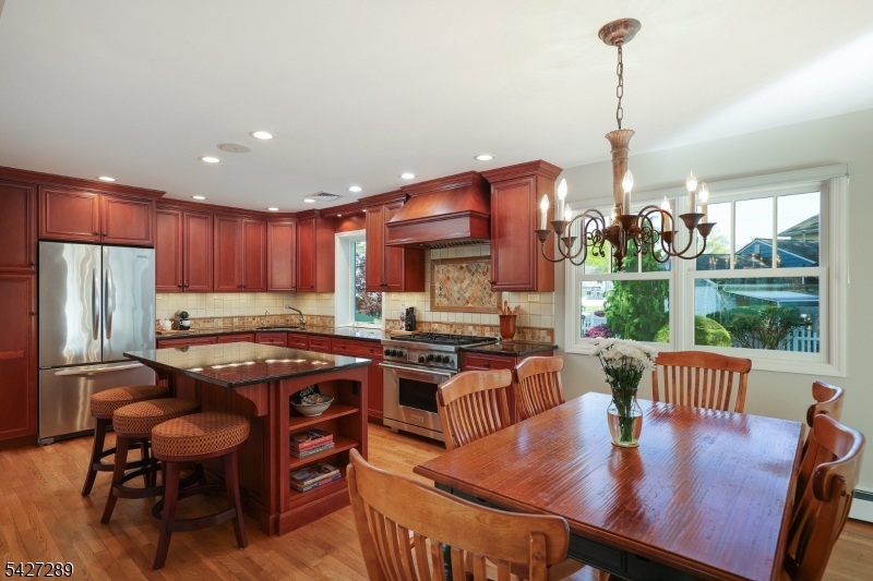 38 Genesee Trail