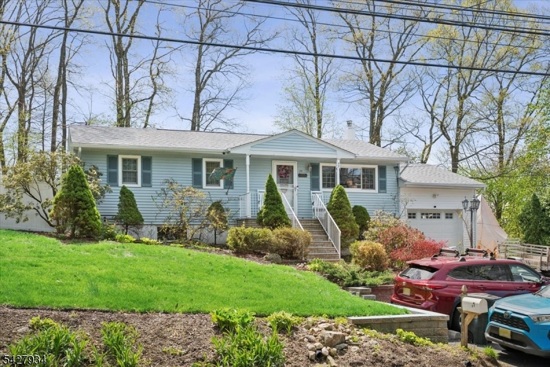 77 Brooklyn Rd