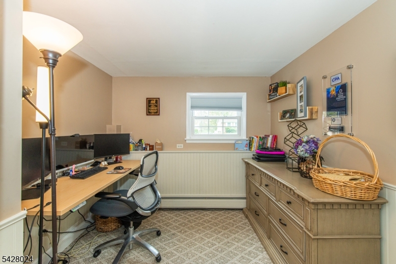 15 Windsor Dr