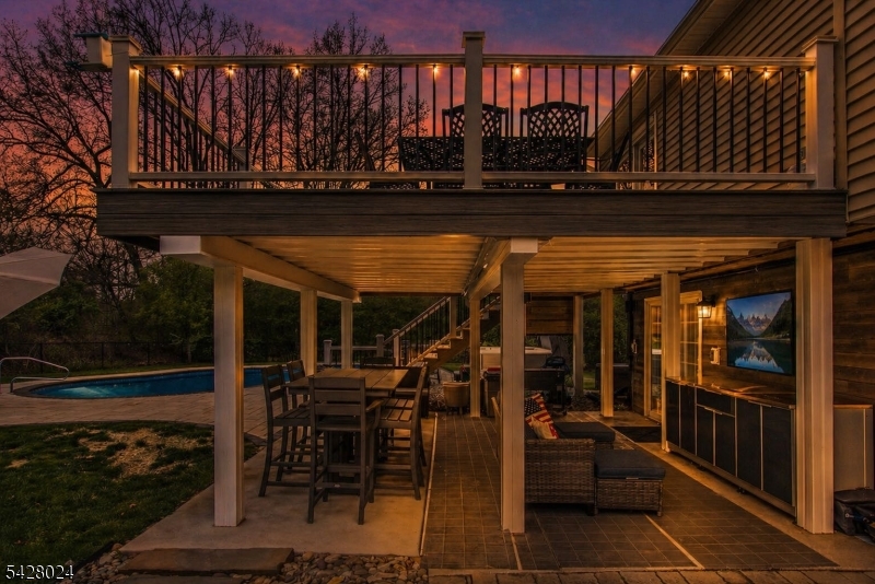 15 Windsor Dr