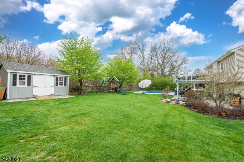 15 Windsor Dr