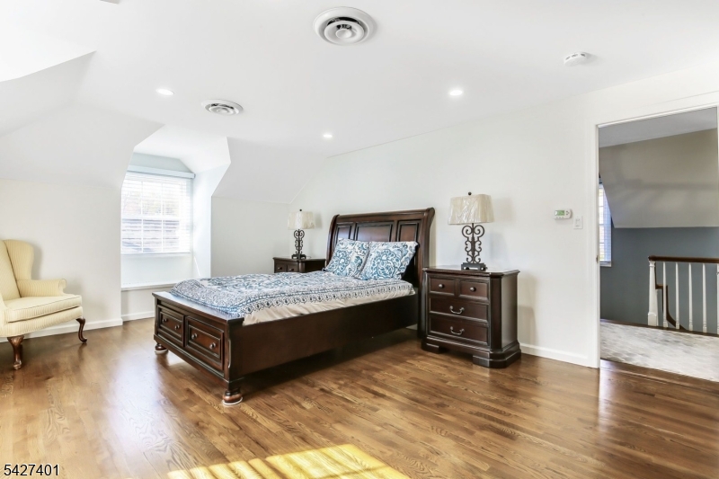 1008 Mary Allen Ln