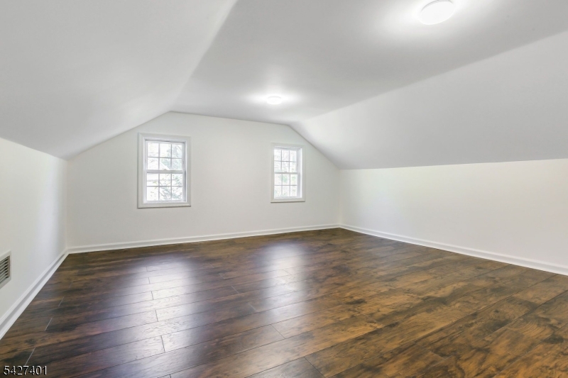 1008 Mary Allen Ln