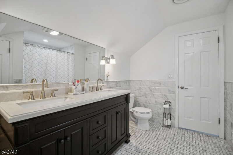 1008 Mary Allen Ln