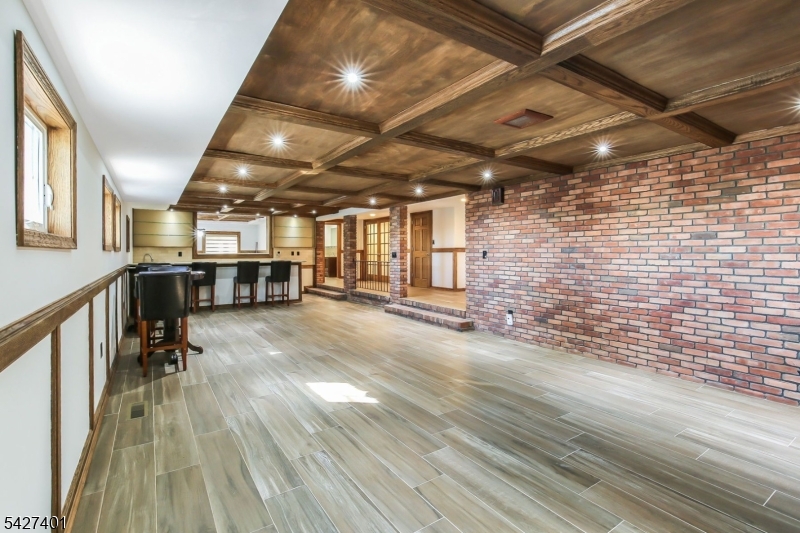 1008 Mary Allen Ln